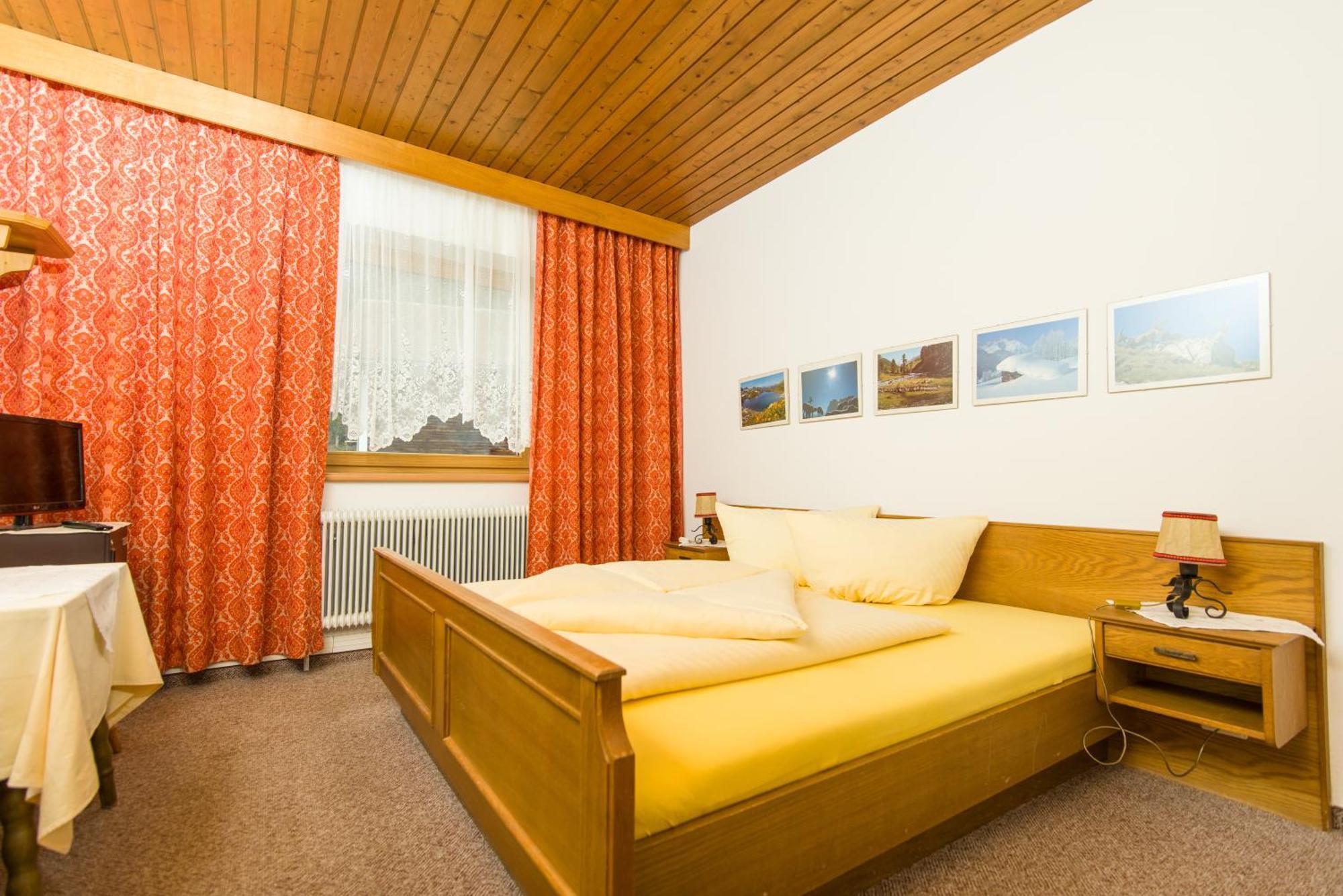 Gaestehaus Helga Scharnitz Rom bilde